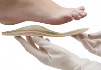 En cas de souci ponctuel ou chronique au niveau des pieds, consultez un orthopédiste