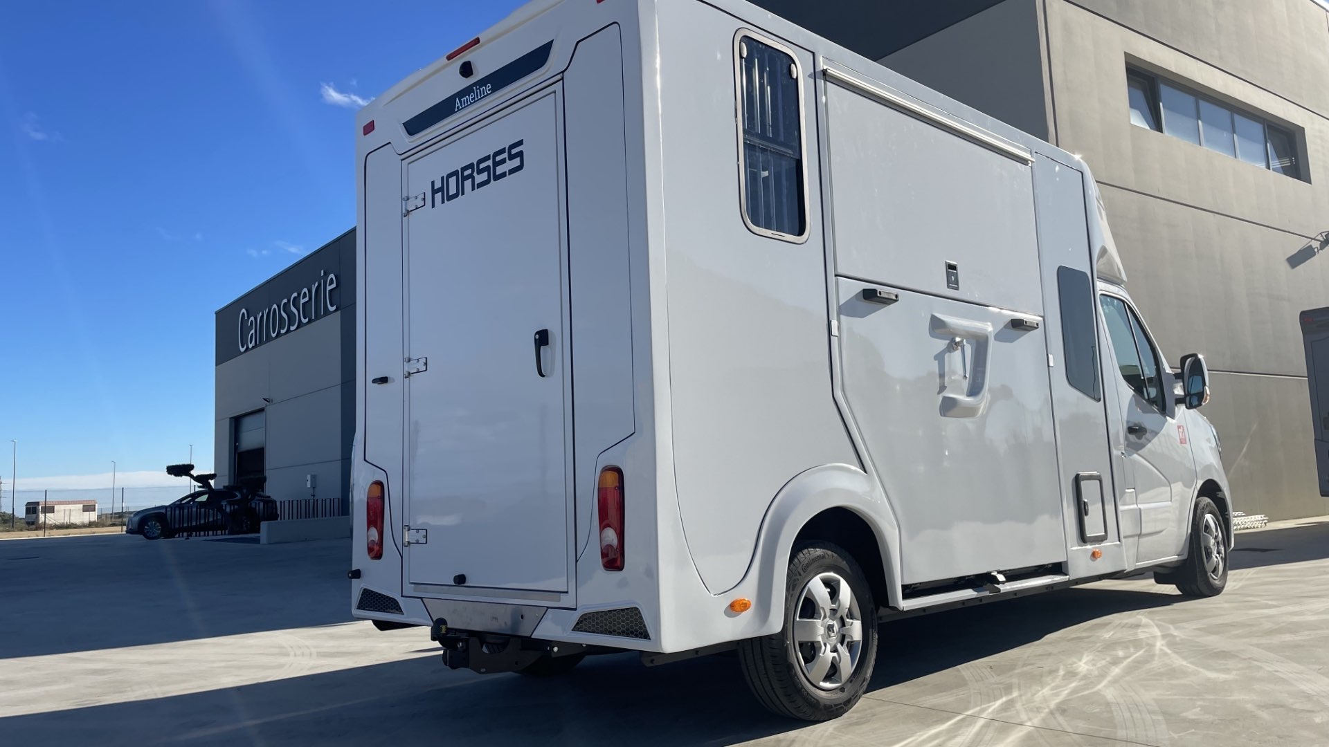 El especialista del transporte de caballos